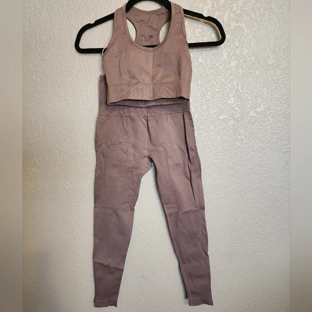 Workout Set - Picture 1 of 2